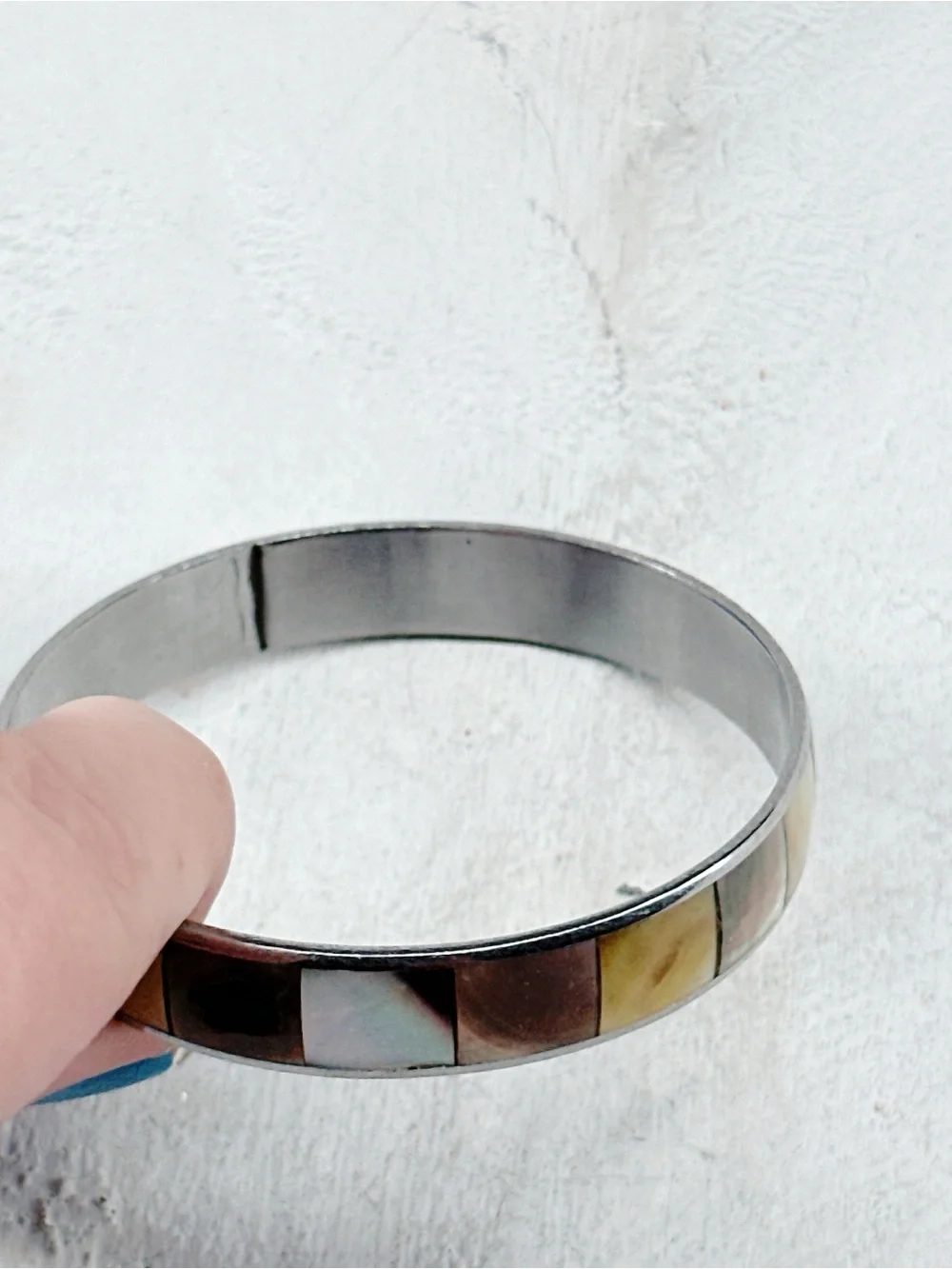 871mc. Taupe Shell Bracelet